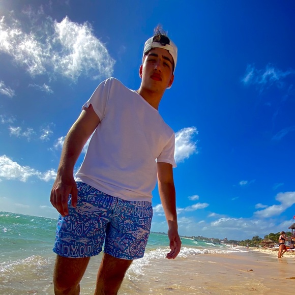 Meet your Posher, Nathan - Picture 1 of 1